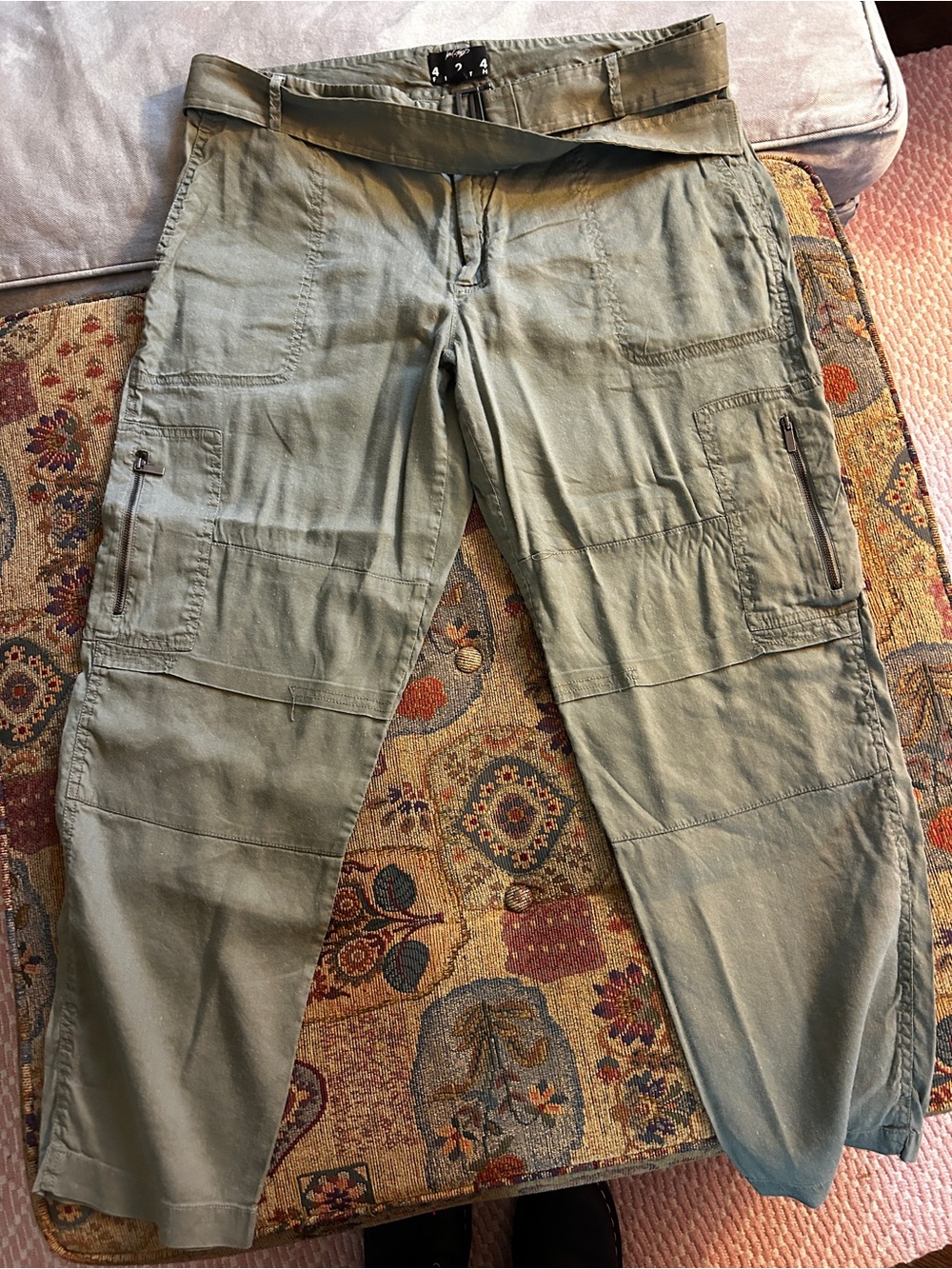 Green linen cargo pants